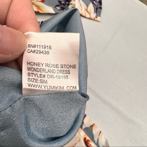 YUMI KIM x Revolve Womens 100% Silk Mini Wonderland Honey Rose Stone Sz SM Party - Picture 10 of 12